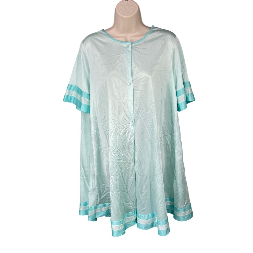 Vintage Pinehurst Lingerie Women Nylon Robe Lightweight USA Button Size L Blue